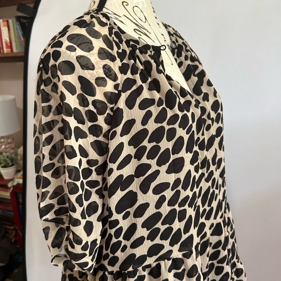 LOFT Black and Cream Patterned Blouse. Lined. Medium NWT - Picture 5 of 9